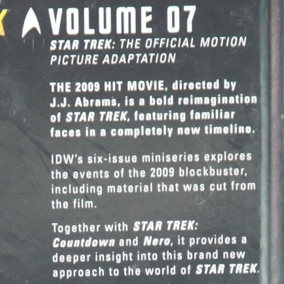 Star Trek: The Official Motion Picture Graphic Novel Collection - Great Gift! - Picture 3 of 4